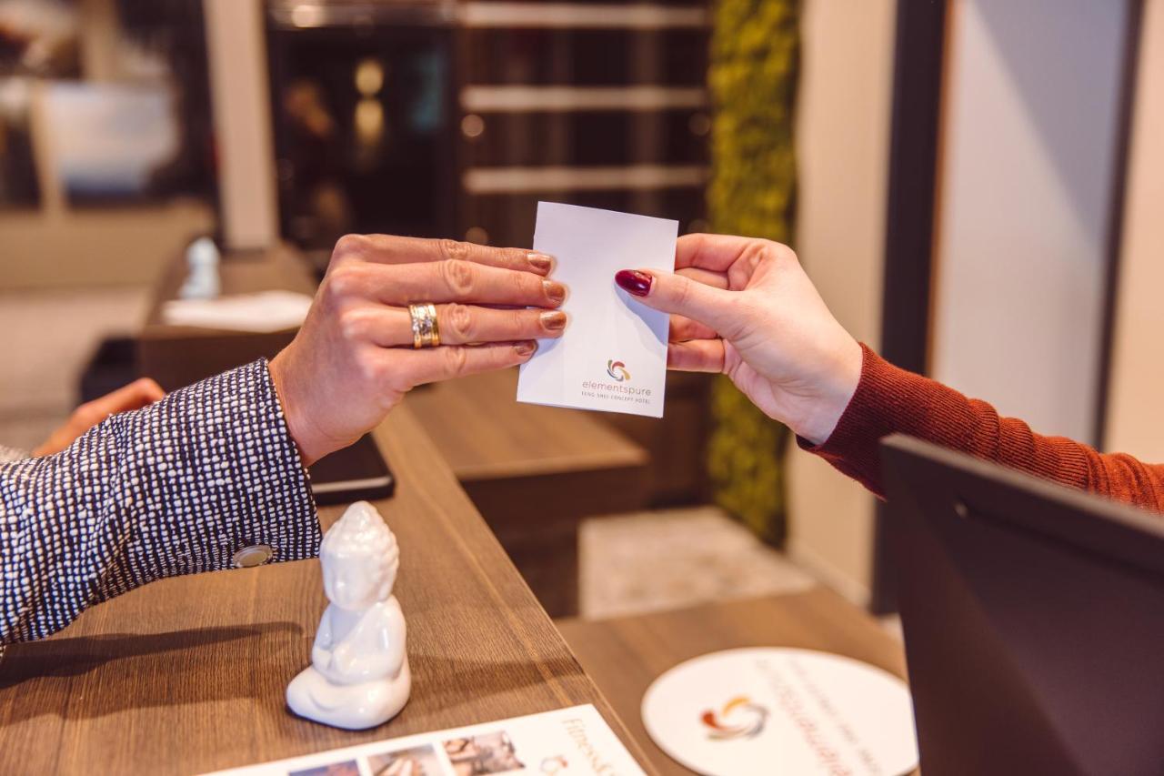 Hotel Libertas Elements Pure Merzhausen Eksteriør billede